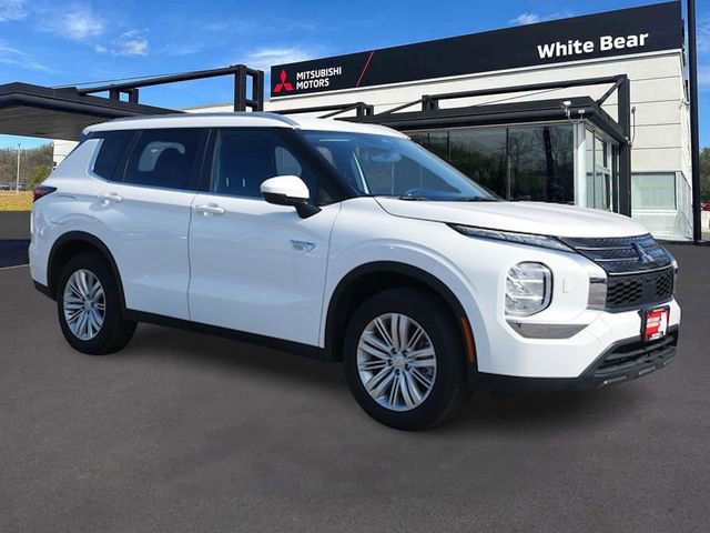 Used 2025 Mitsubishi Outlander ES