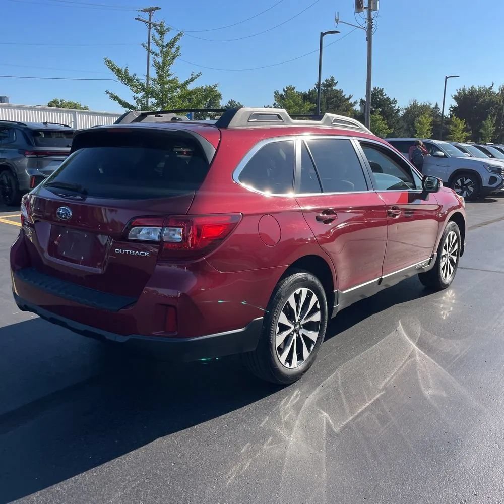 Used 2015 Subaru Outback 2.5i Limited AWD/4WD image 8