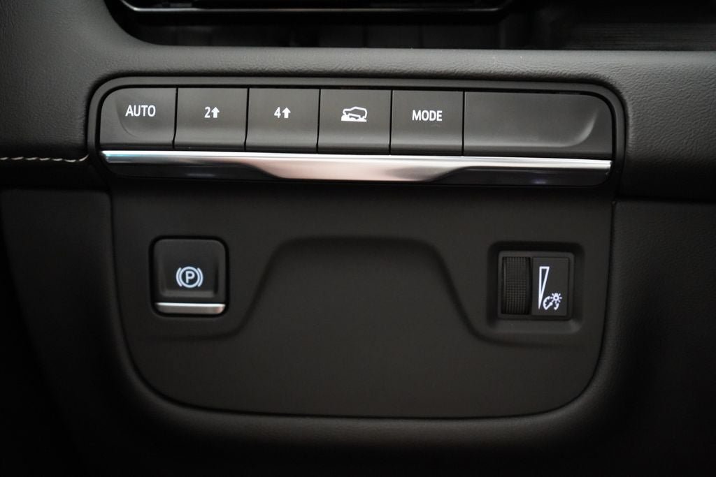Used 2023 Cadillac Escalade Premium Luxury AWD/4WD image 32