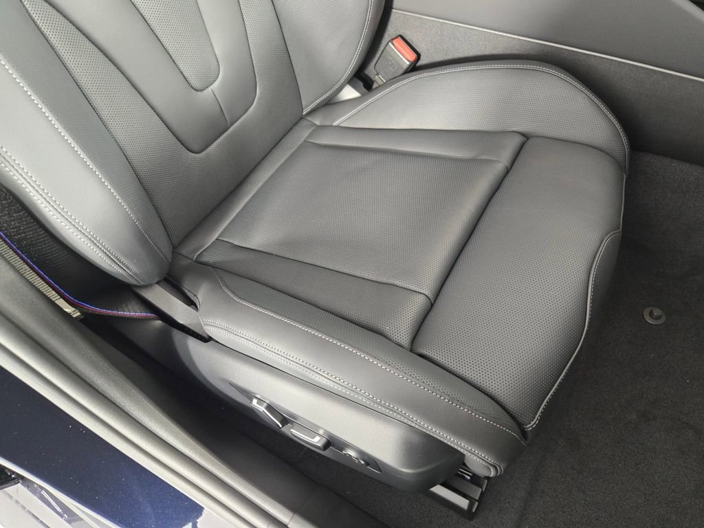 New 2026 BMW M5 w/ Executive Package image 17