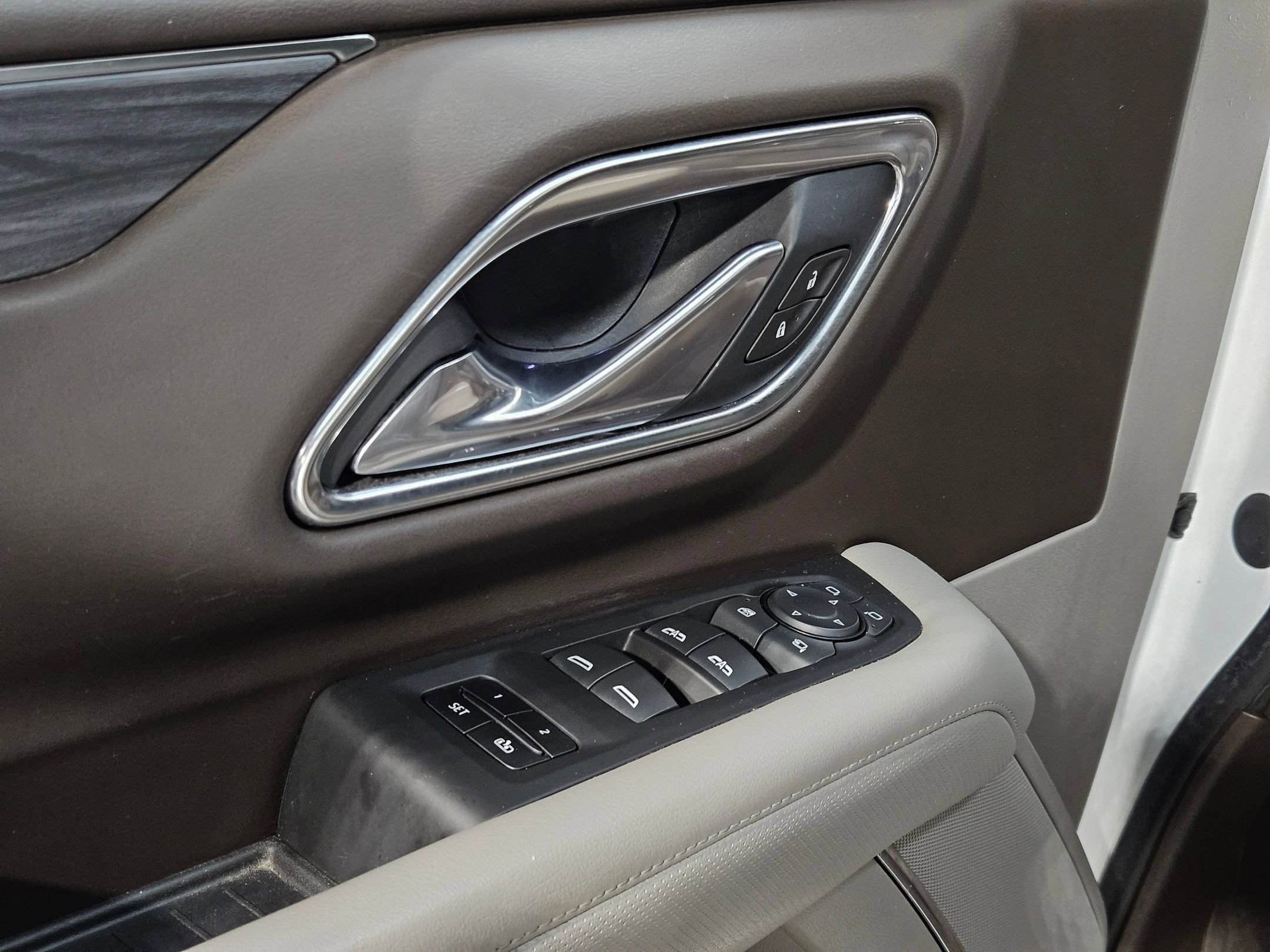 Used 2021 GMC Yukon SLT w/ SLT Luxury Package image 21