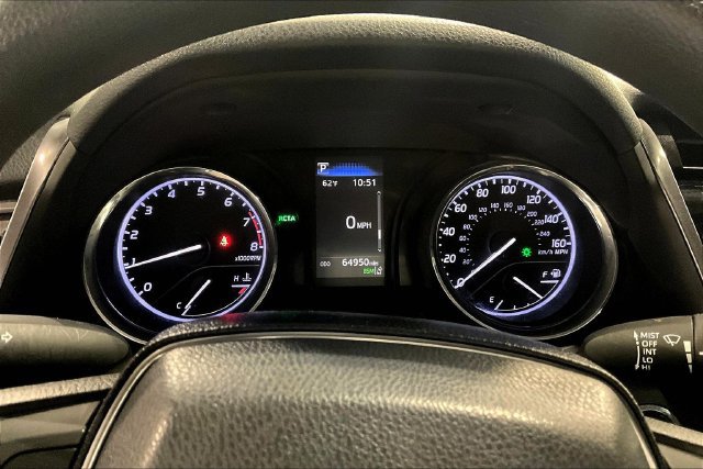 Used 2019 Toyota Camry LE w/ Convenience Package FWD image 13