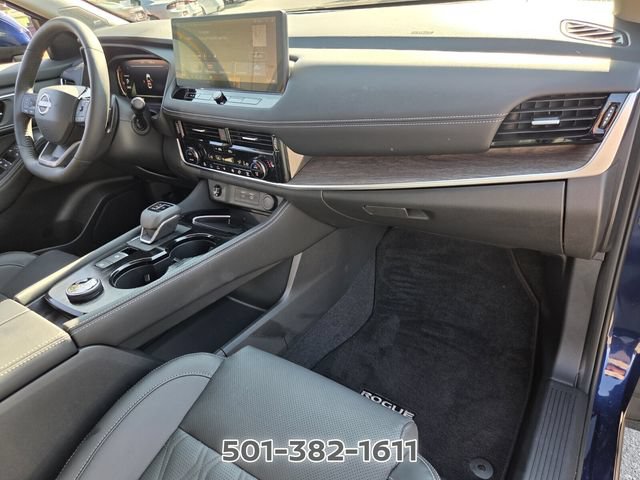 Certified 2025 Nissan Rogue Platinum w/ Platinum Premium Package AWD/4WD image 18