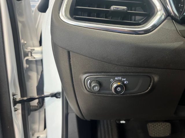Used 2024 Chevrolet Equinox LT AWD/4WD image 10