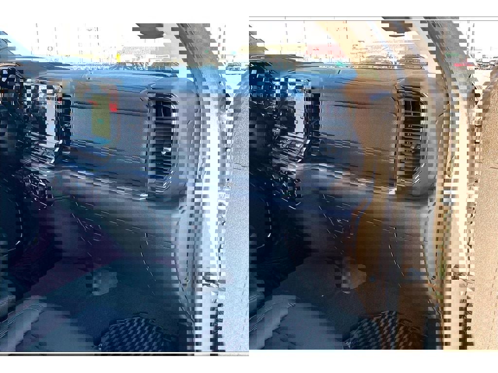 Used 2025 Chevrolet Silverado 3500 LTZ image 18