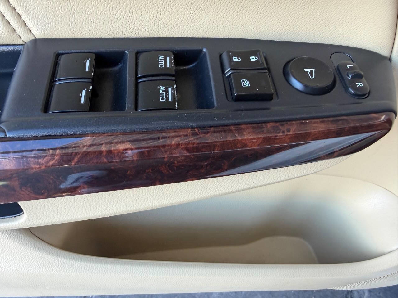 Used 2010 Honda Crosstour EX-L image 24
