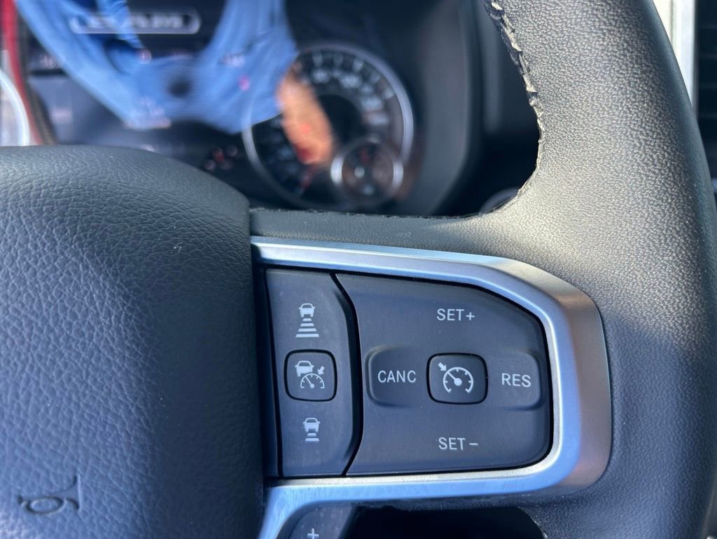 Used 2025 RAM 1500 Big Horn AWD/4WD image 40