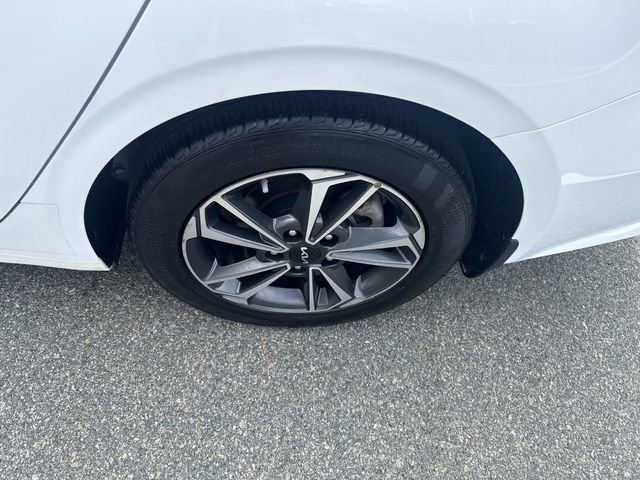 Used 2023 Kia Forte LXS image 13