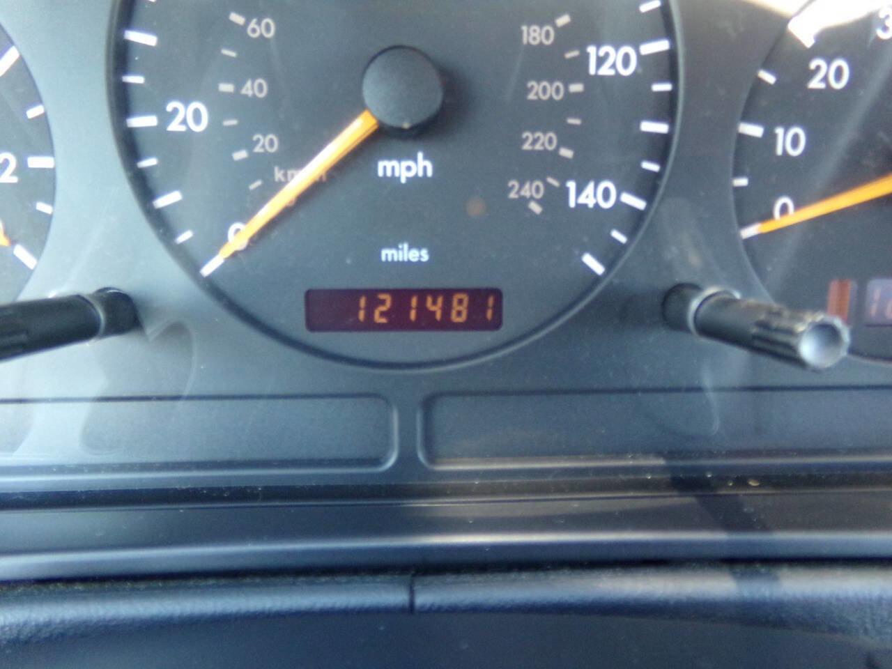 Used 2003 Mercedes-Benz ML 320 4MATIC image 33