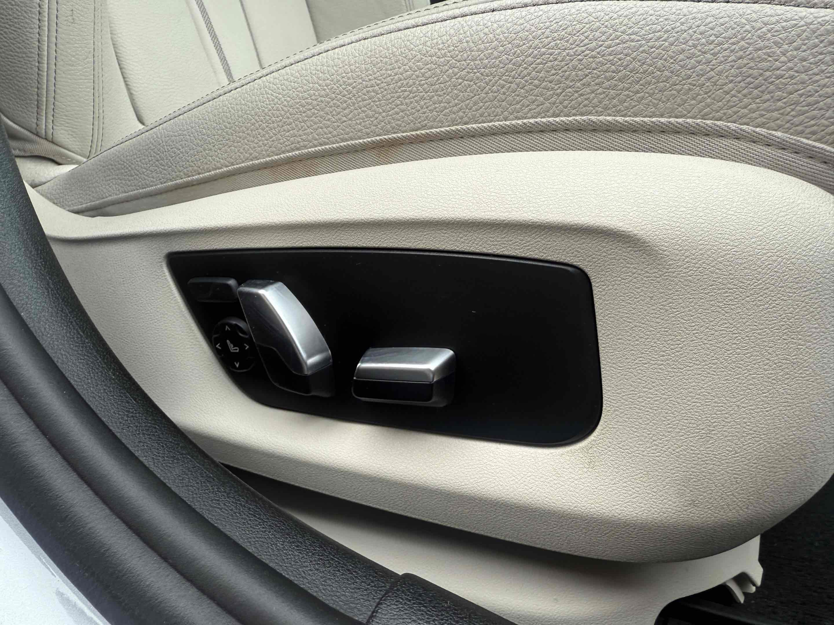 Used 2017 BMW 540i image 52