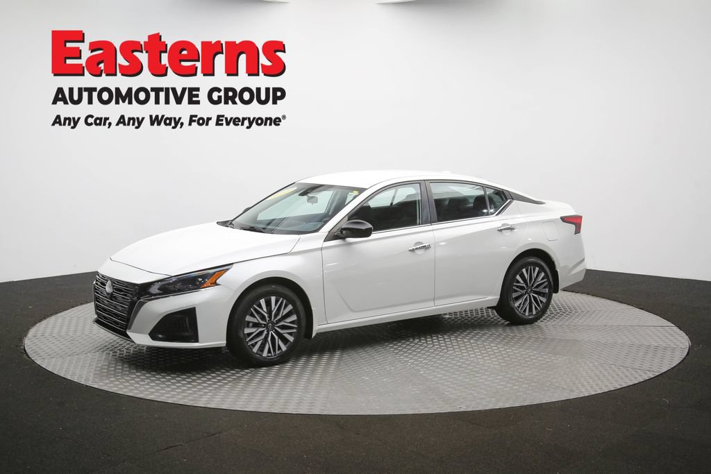 Used 2023 Nissan Altima 2.5 SV AWD/4WD image 42