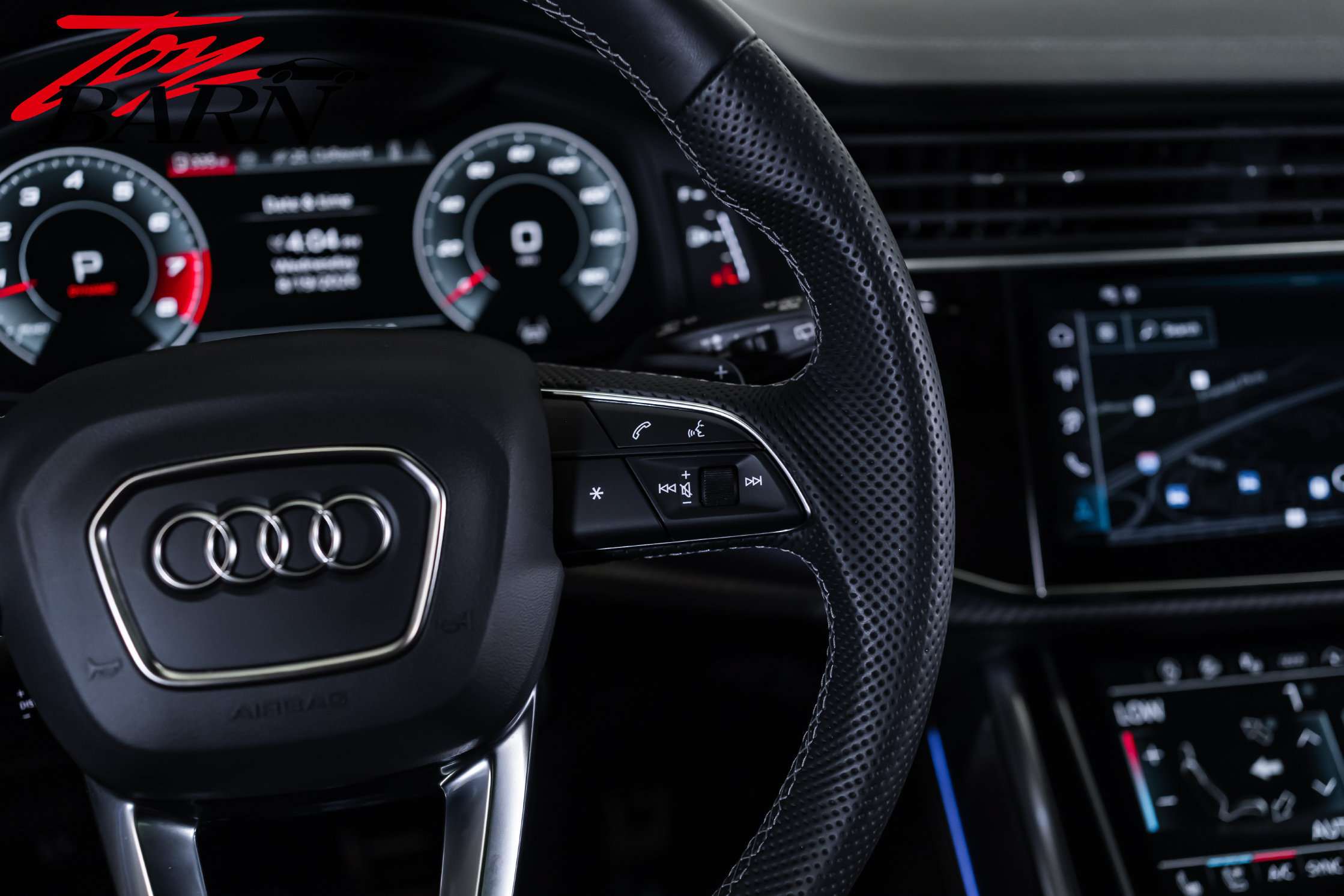 Used 2024 Audi SQ8 Prestige AWD/4WD image 33
