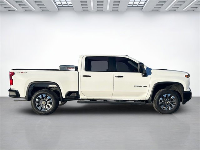 Used 2025 Chevrolet Silverado 2500 Custom w/ Custom Value Package image 3