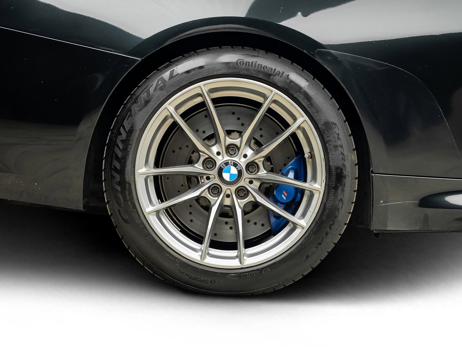 Used 2015 BMW M4 Convertible image 34