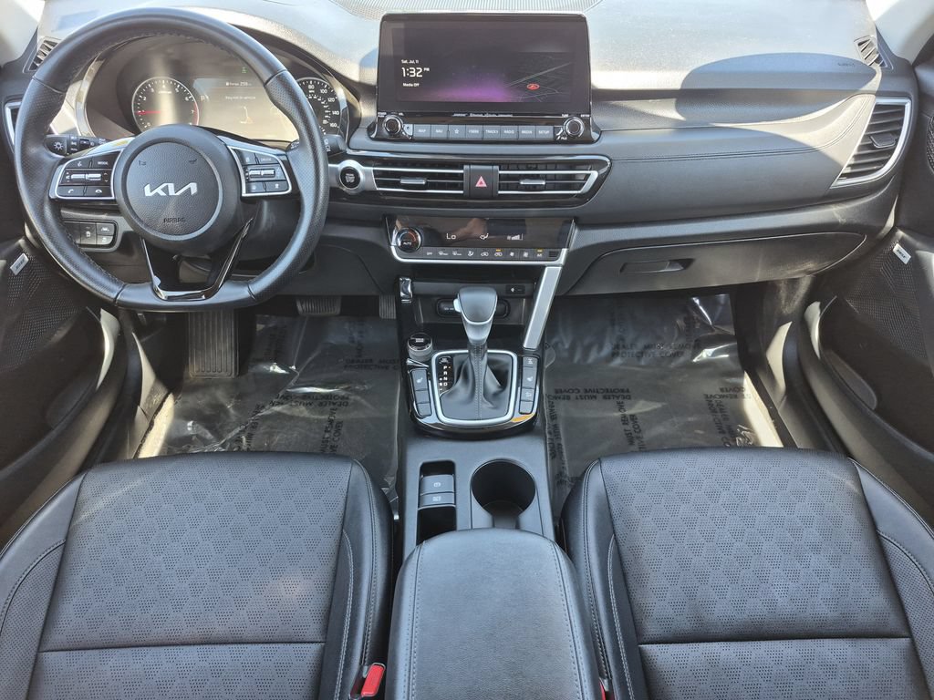 Used 2023 Kia Seltos SX AWD/4WD image 14