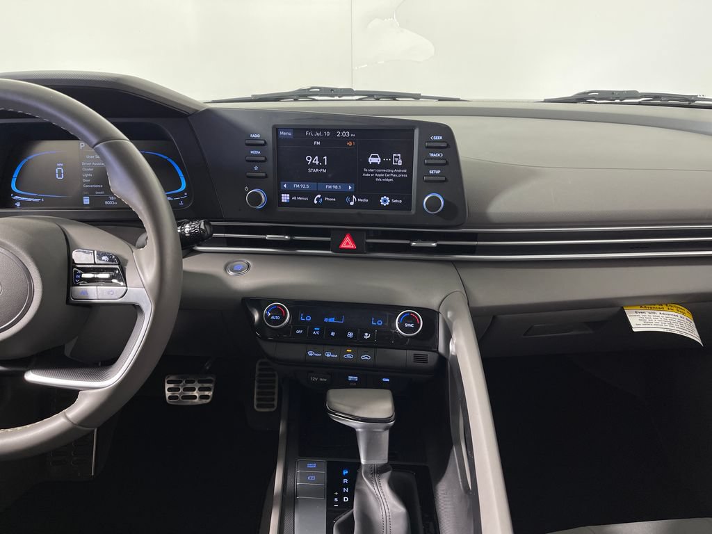 Certified 2025 Hyundai Elantra Sport FWD image 16