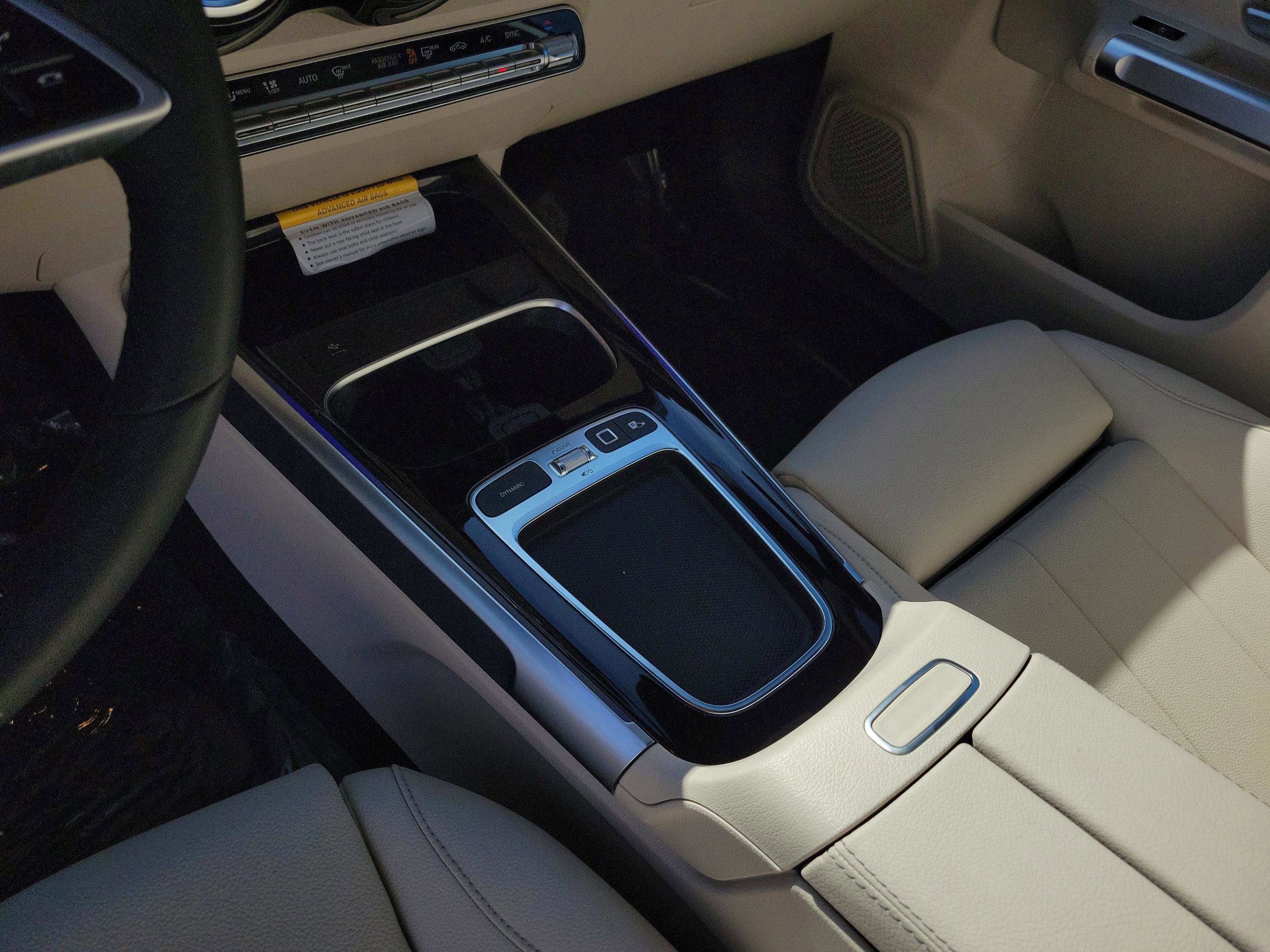 Certified 2025 Mercedes-Benz GLB 250 image 13