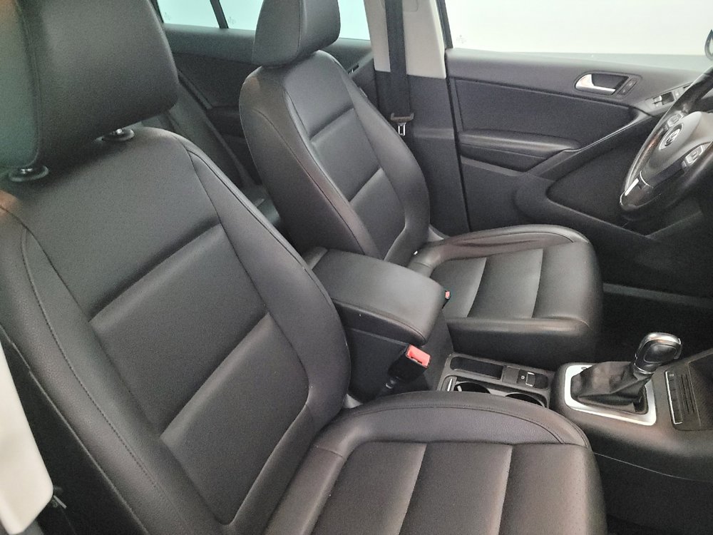 Used 2018 Nissan Pathfinder SL w/ Midnight Edition Package image 21