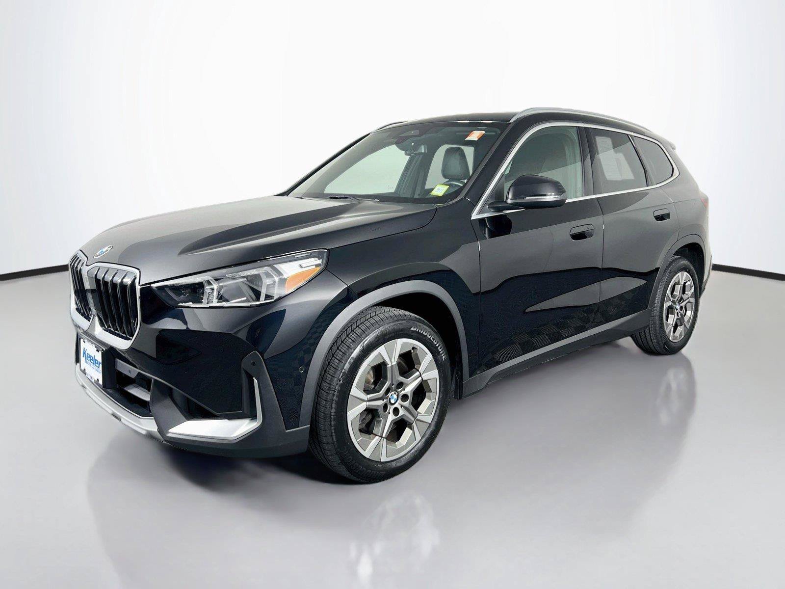 Used 2023 BMW X1 xDrive28i w/ Convenience Package AWD/4WD image 2