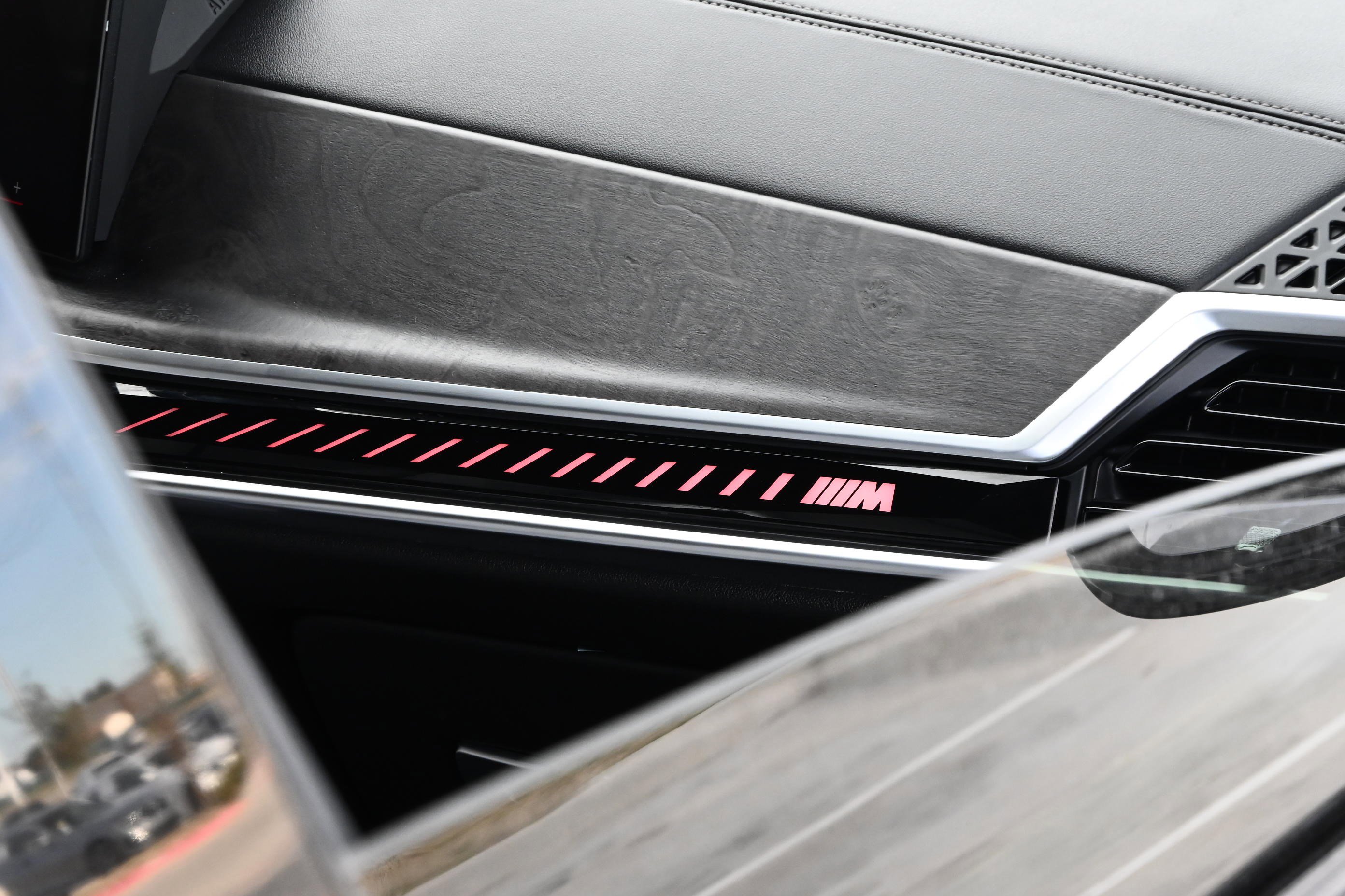 Used 2024 BMW X5 M60i image 39