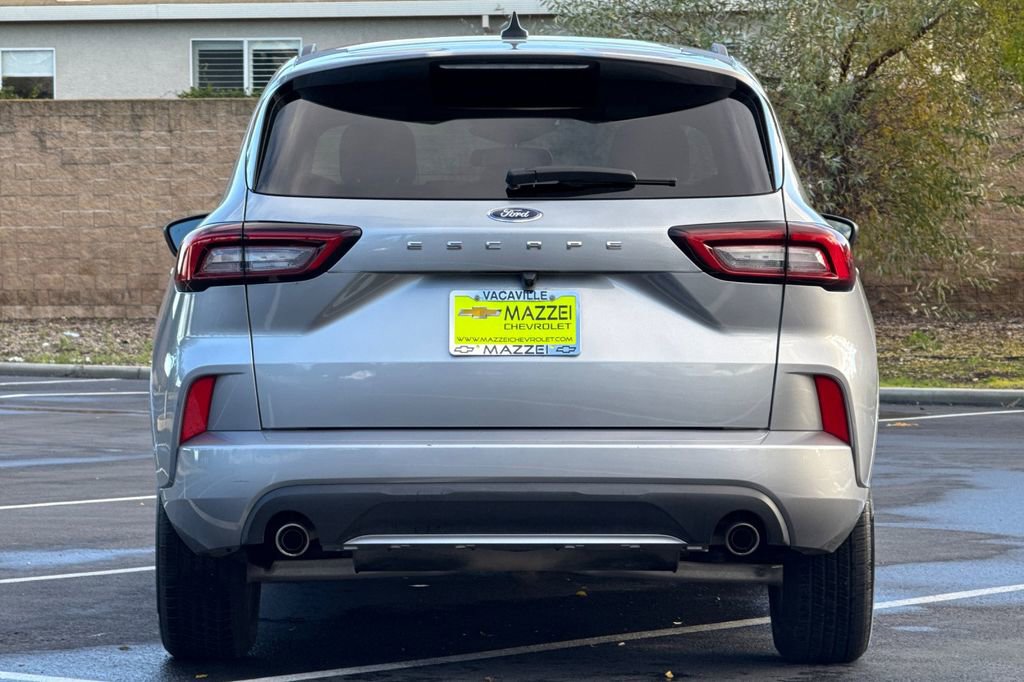 Used 2024 Ford Escape ST-Line image 11