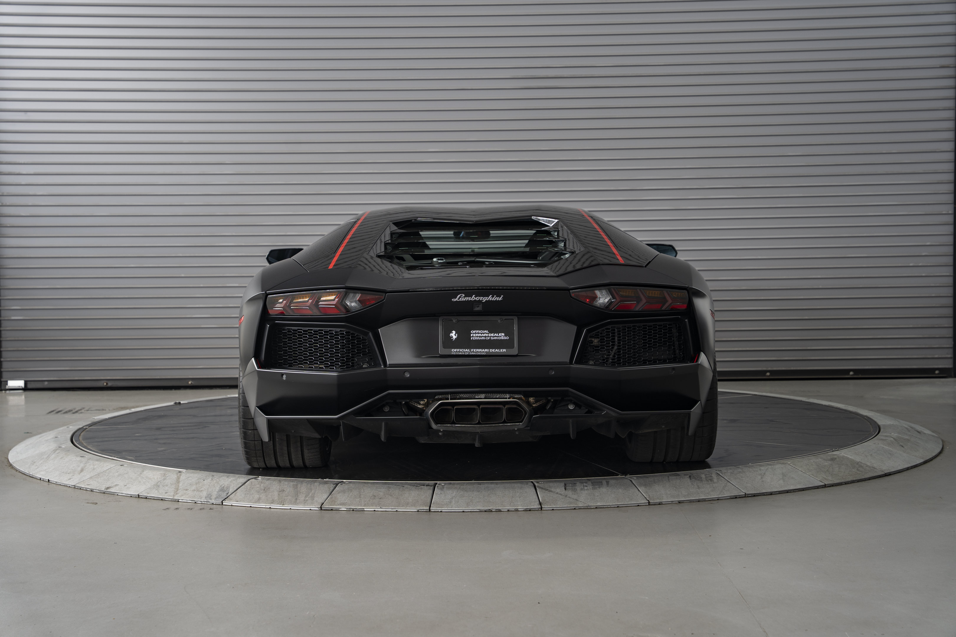 Used 2016 Lamborghini Aventador LP 700-4 AWD/4WD image 4