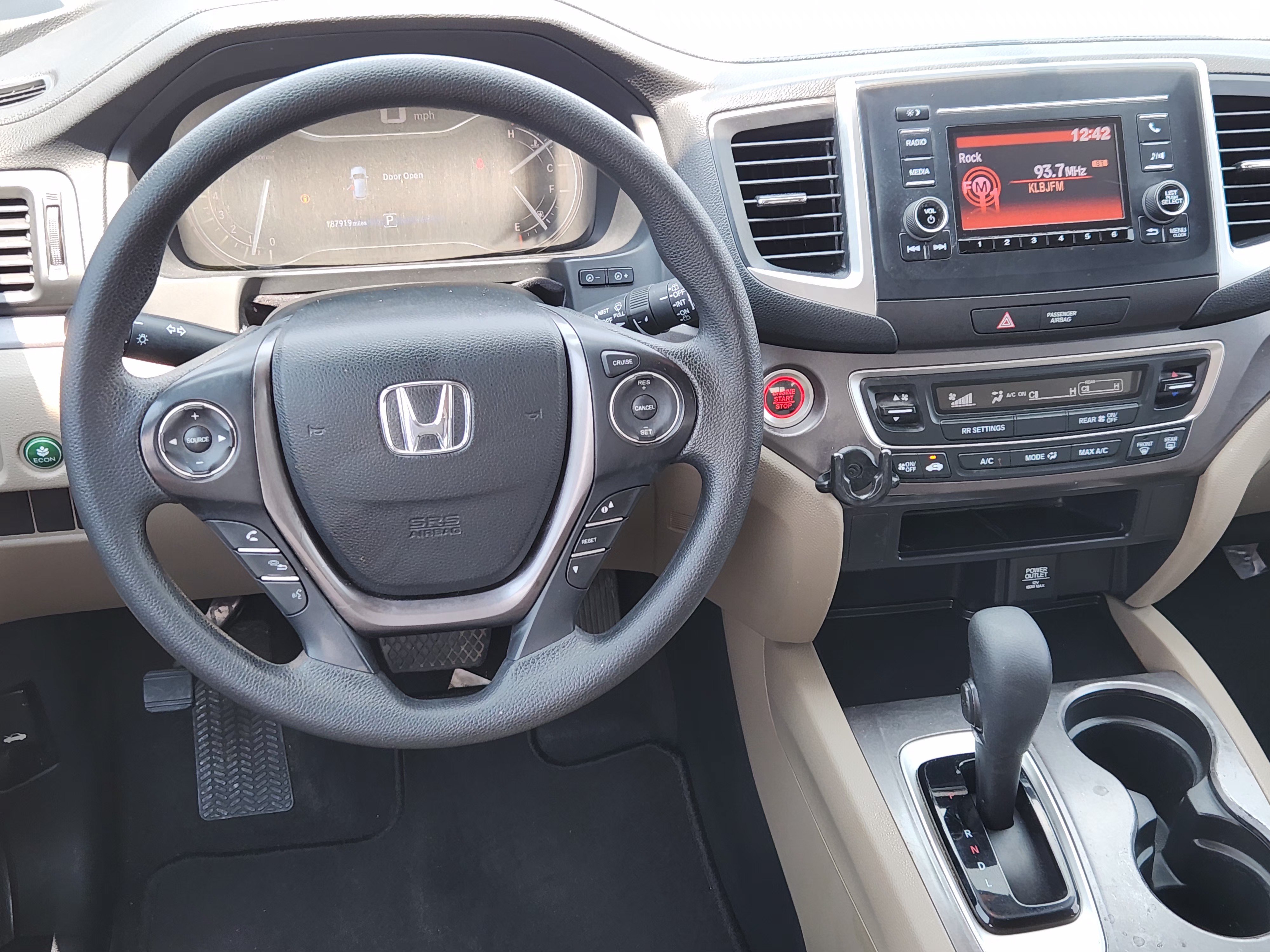 Used 2018 Honda Pilot LX image 25
