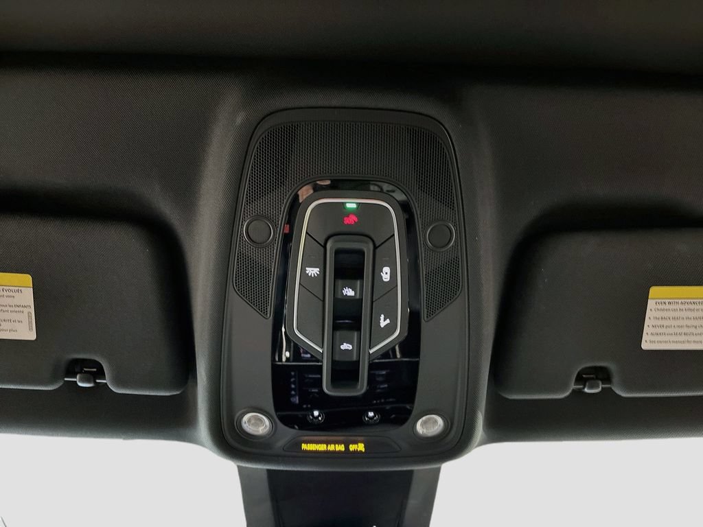 Used 2025 Audi Q8 Premium Plus w/ Premium Plus Package AWD/4WD image 18
