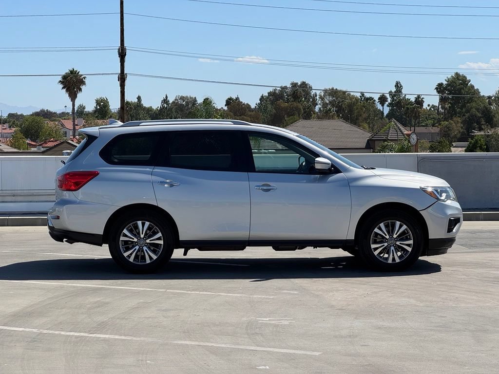 Used 2019 Nissan Pathfinder SL FWD image 31