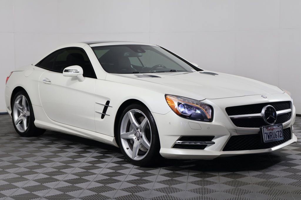 Used 2013 Mercedes-Benz SL 550 image 3