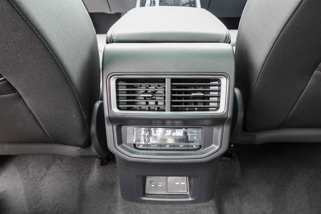 New 2026 Volkswagen Atlas SEL Premium R-Line image 28