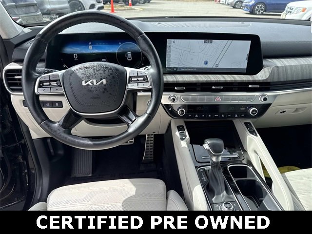 Used 2024 Kia Telluride SX Prestige w/ Towing Package image 18