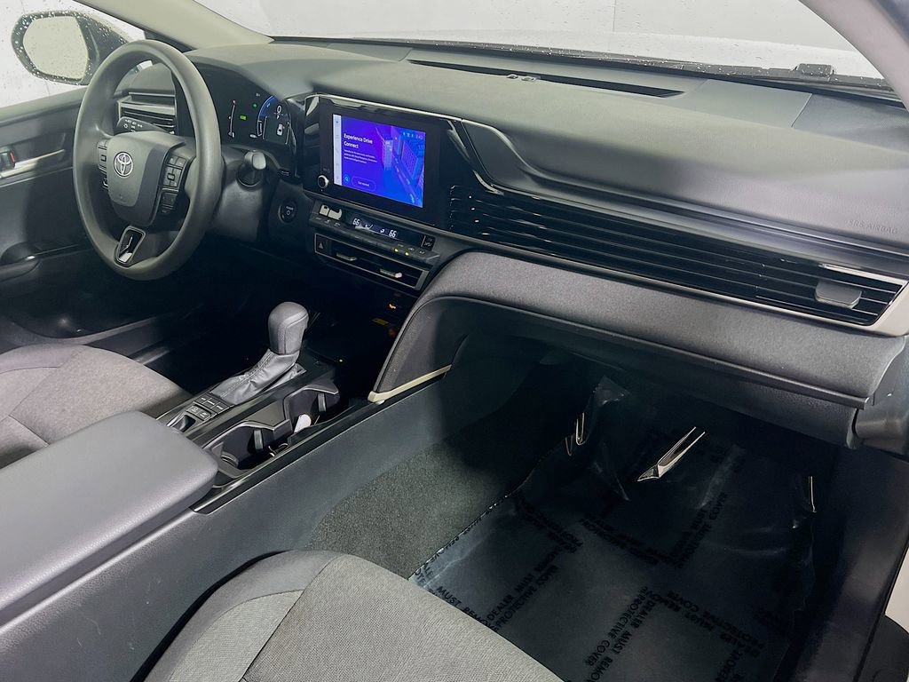Certified 2025 Toyota Camry LE image 25