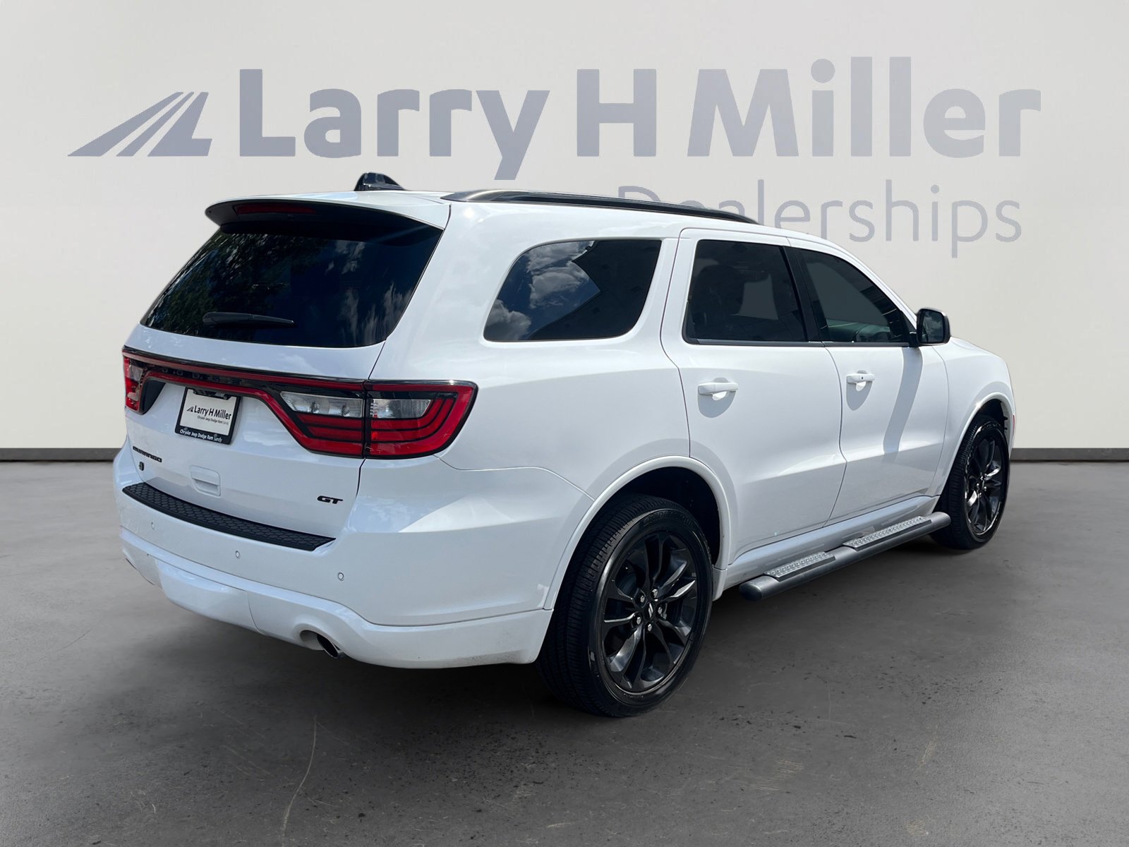 Used 2025 Dodge Durango GT w/ Blacktop Package image 5