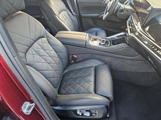 Used 2024 BMW X6 xDrive40i w/ Executive Package image 20