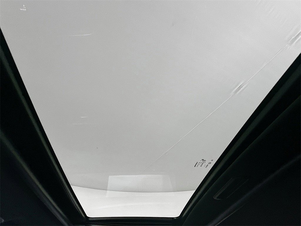 Used 2018 Dodge Challenger SXT Plus image 21