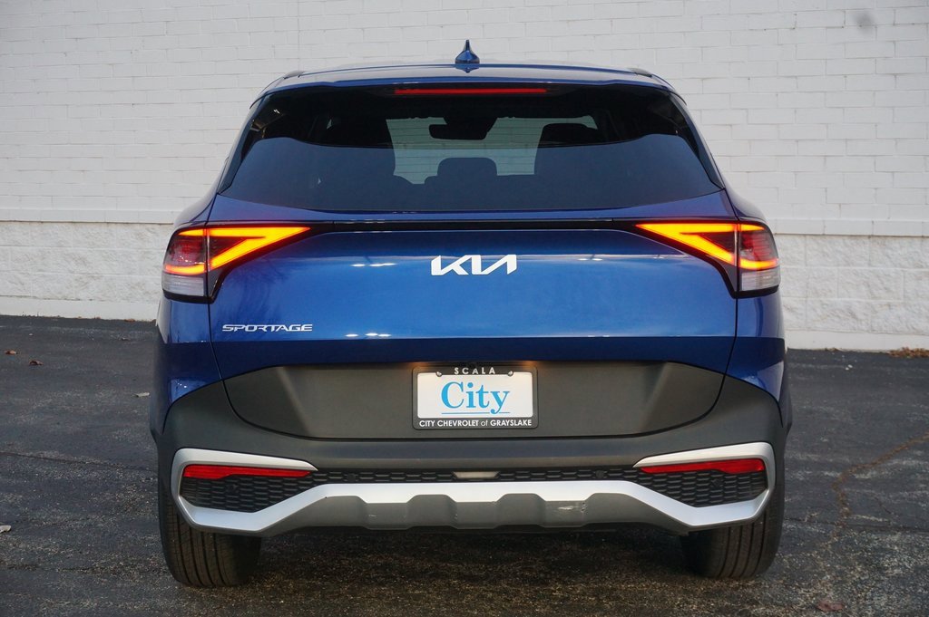 Used 2025 Kia Sportage EX image 6