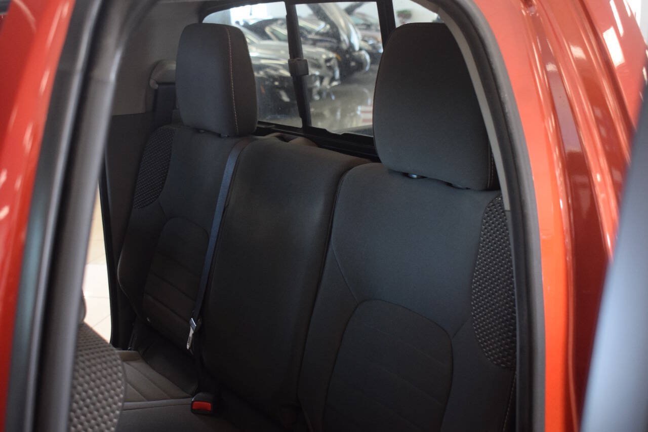 Used 2015 Nissan Frontier Desert Runner RWD image 66