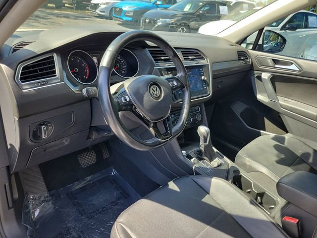 Used 2018 Volkswagen Tiguan SEL FWD image 11