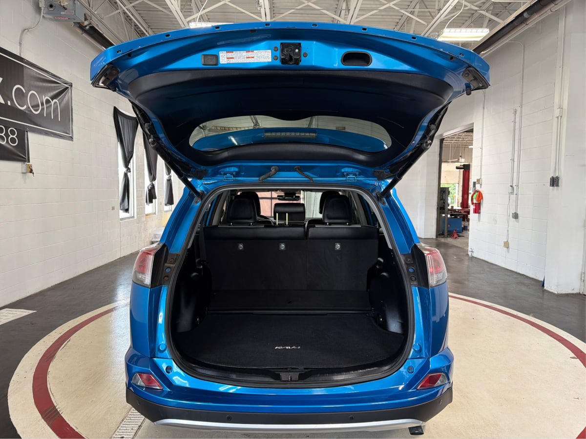 Used 2016 Toyota RAV4 Limited AWD/4WD image 12