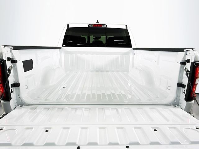 New 2026 RAM 1500 4x4 Crew Cab image 25