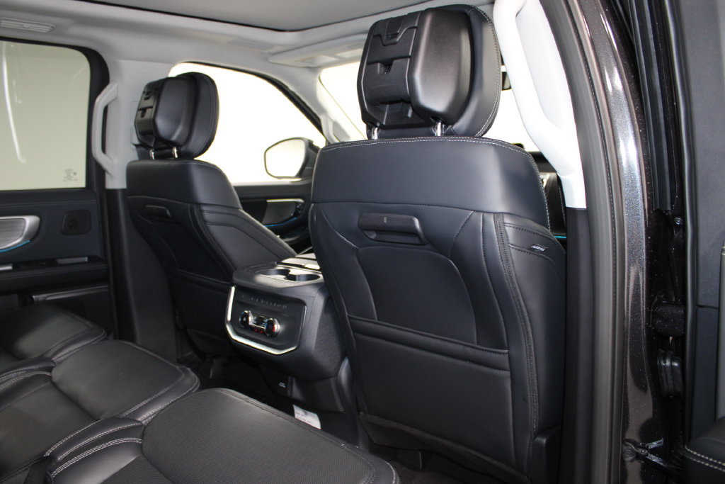 New 2027 Ford Expedition Max Platinum w/ Driver's Package RWD image 31
