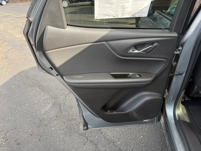 Used 2025 Chevrolet Blazer LT FWD image 18