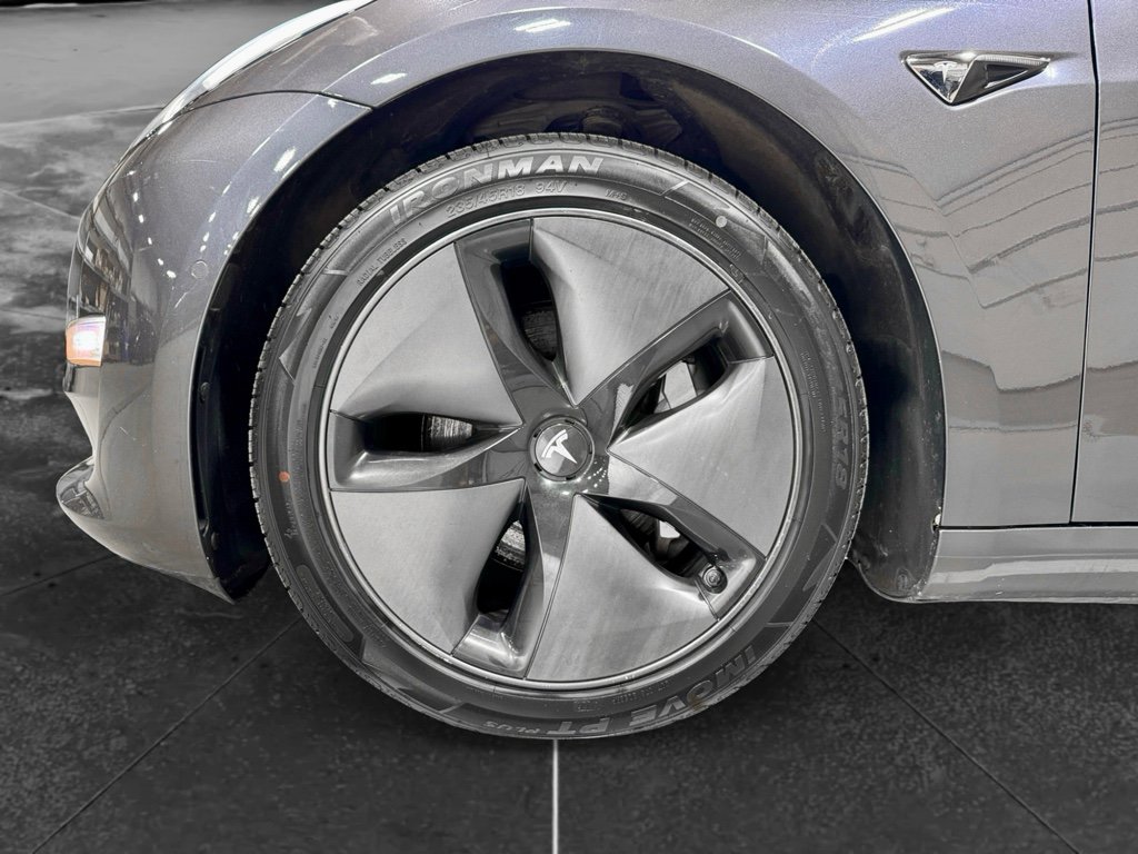 Used 2018 Tesla Model 3 Long Range image 30