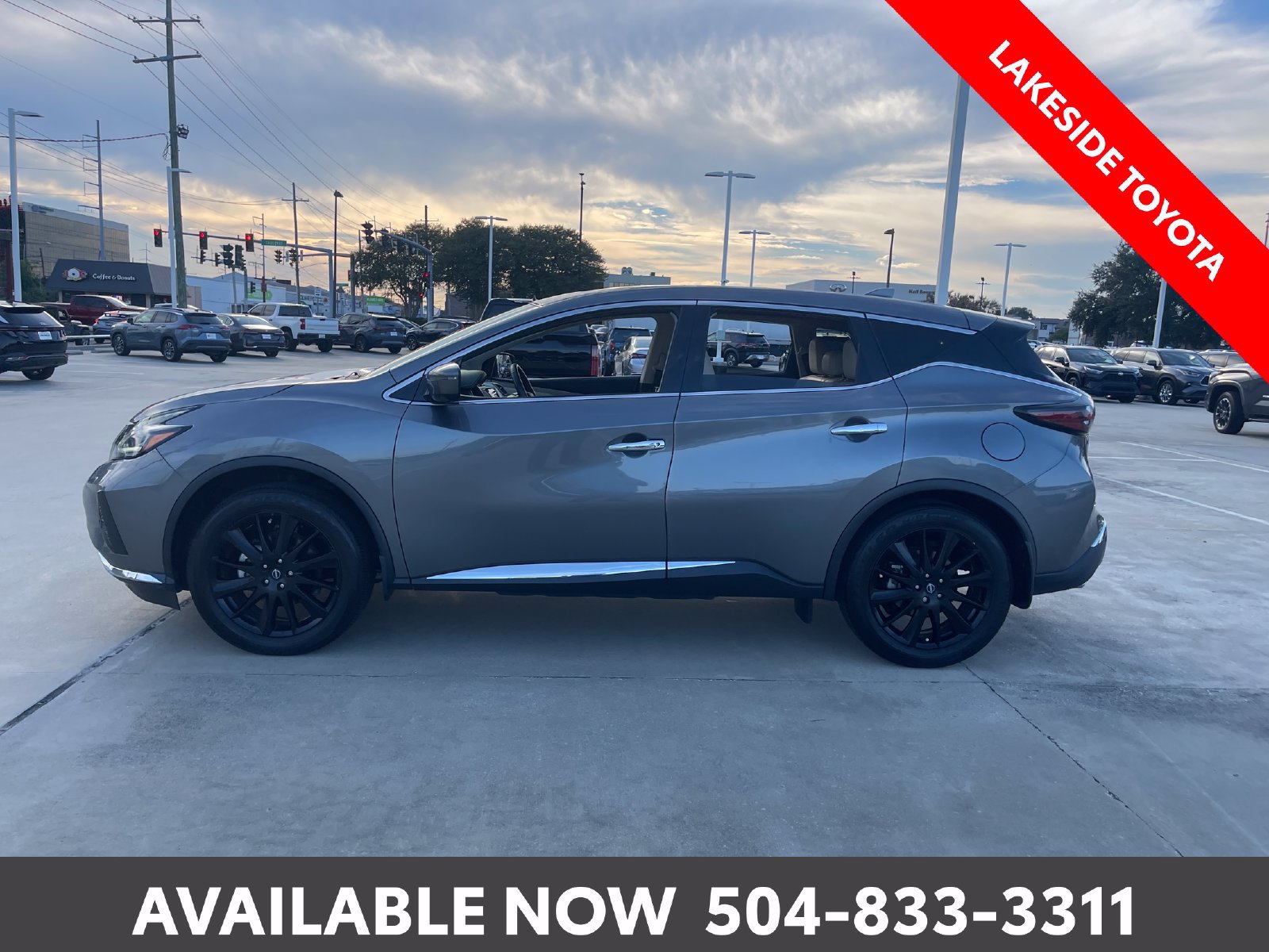 Used 2024 Nissan Murano SL w/ Cargo Package FWD image 2