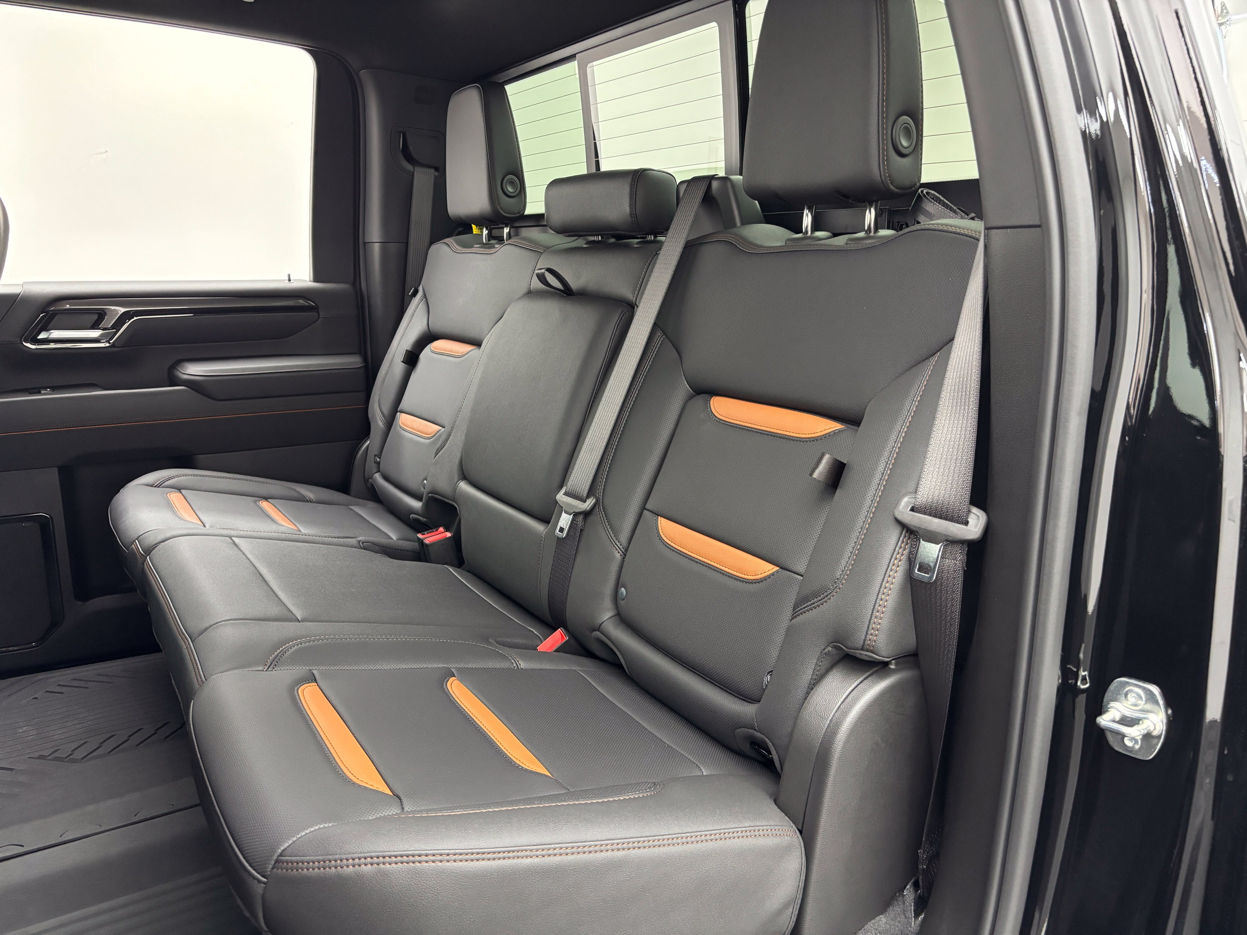 New 2026 GMC Sierra 2500 AT4 w/ AT4 Premium Plus Package AWD/4WD image 41