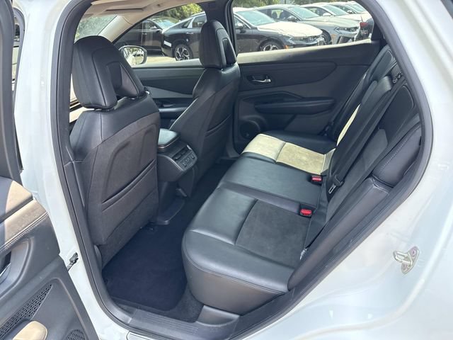 Used 2023 Nissan Ariya FWD image 17