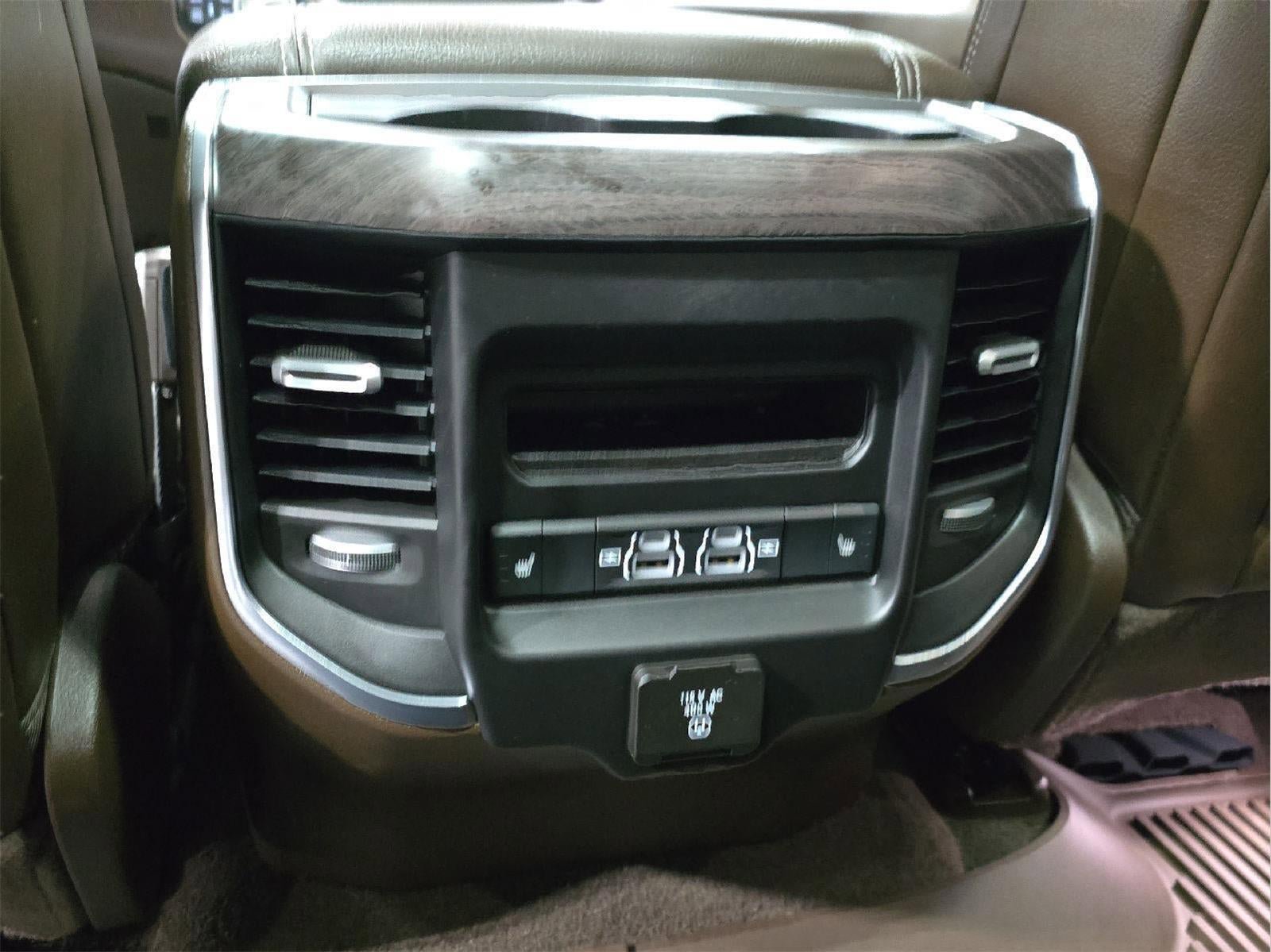 Used 2025 RAM 1500 Laramie AWD/4WD image 26