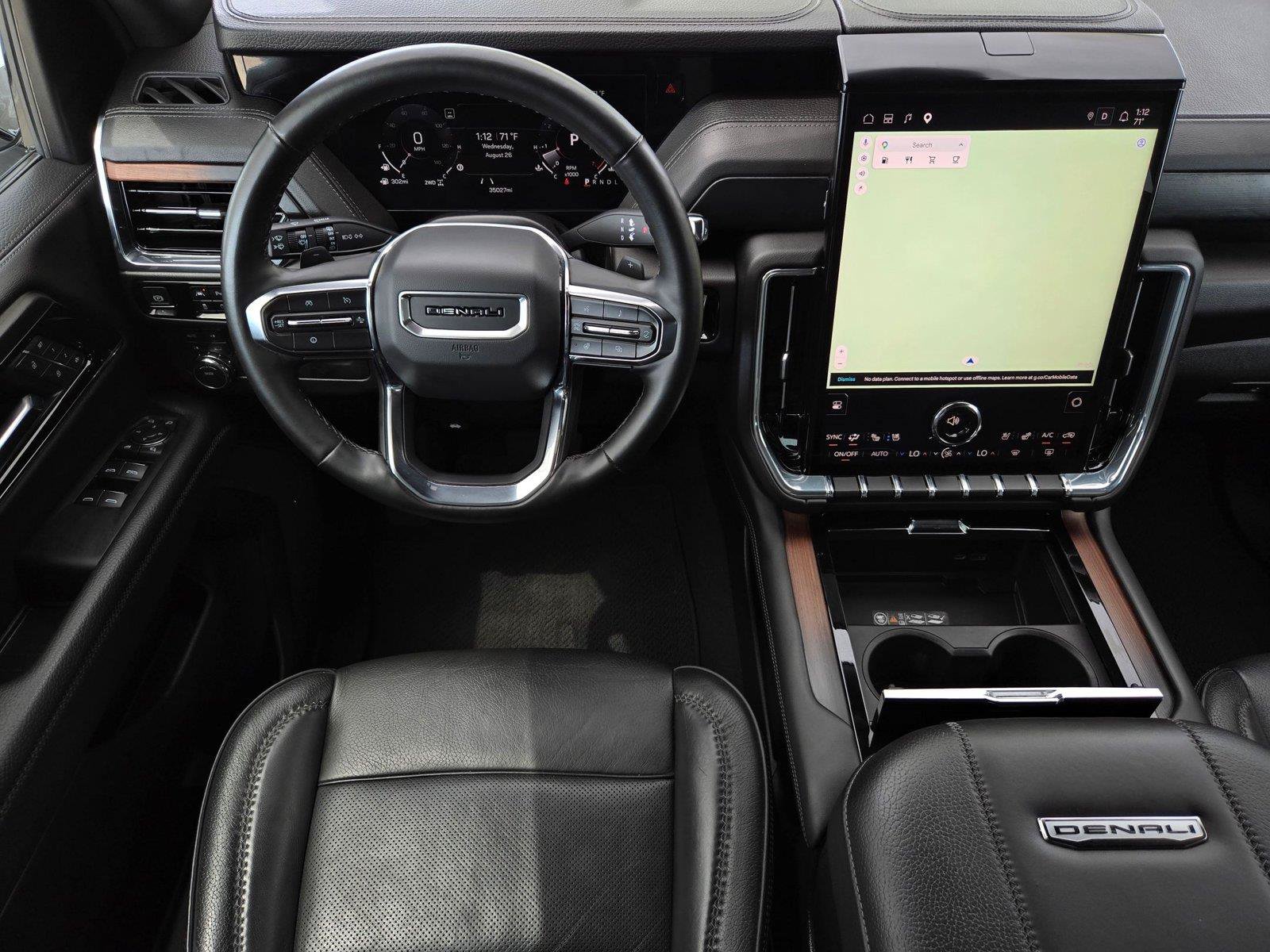 Used 2025 GMC Yukon Denali AWD/4WD image 11