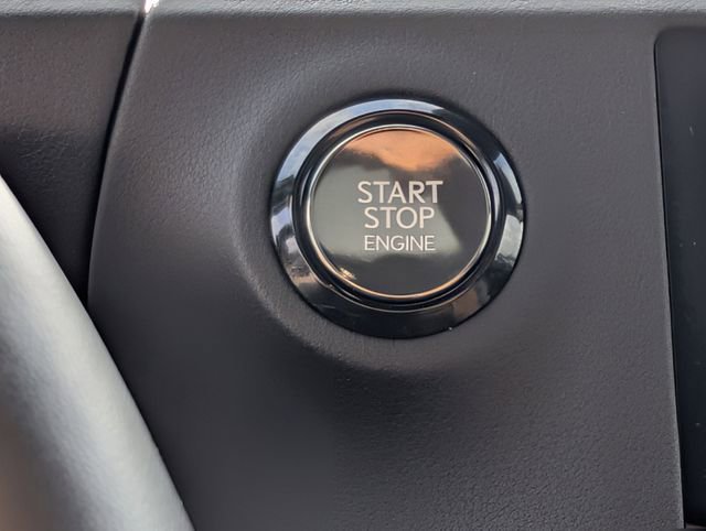 Used 2025 Lexus GX 550 w/ Accessory Package (2T) AWD/4WD image 22